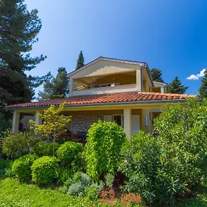 franulovic-apartments.in-istria.net/